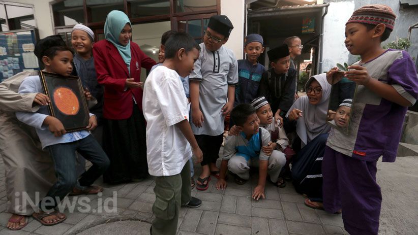 Jelang Gerhana Bulan Total, Siswa SD Muhammadiyah 24 Pelajari Ilmu Astronomi - Bagian 1