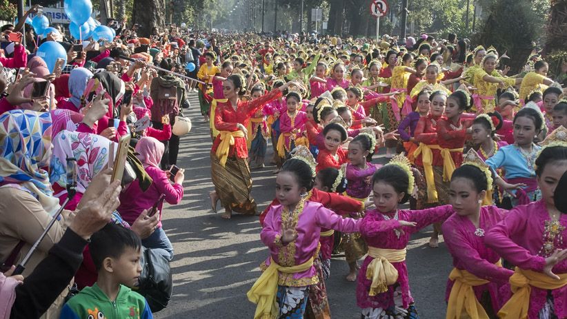 2.500 Penari Ramaikan Bandung International Art Festival - Bagian 1