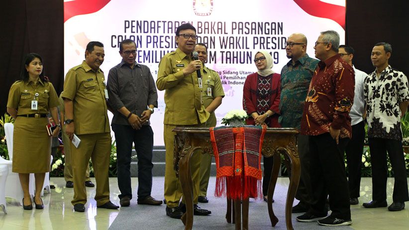 Mendagri Pantau Proses Pendaftaran Capres dan Cawapres di KPU - Bagian 1