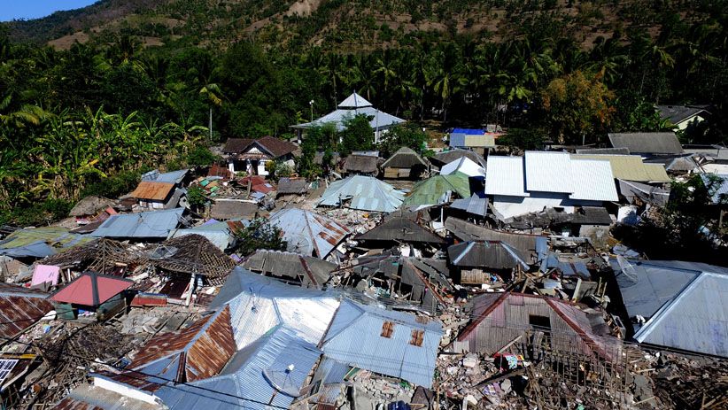 Foto dari Udara Dampak Gempa Lombok Perlihatkan Rumah-Rumah Hancur - Bagian 2