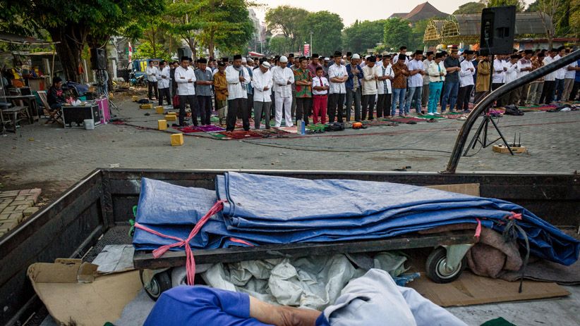 Ribuan Umat Muslim Semarang Melaksanakan Ibadah Salat Idul Adha - Bagian 1