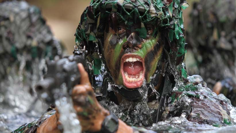 450 Prajurit TNI Penjaga Perbatasan Latihan Tempur di Tengah Hutan - Bagian 1