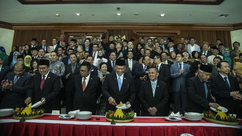 Sidang Paripurna HUT ke-73 DPR, Bamsoet Klaim Kinerja Anggota Membaik - Bagian 1