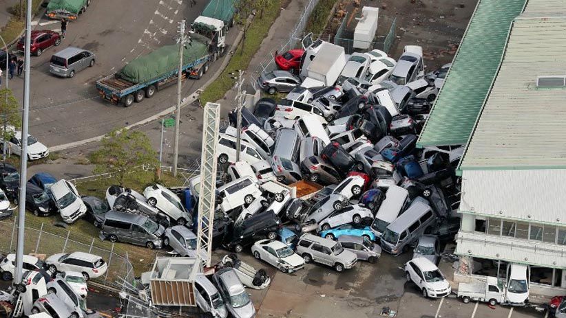 Jepang Dihantam Angin Topan Terkuat, Ribuan Kendaraan Rusak Parah - Bagian 1