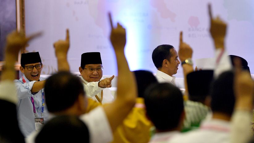 Momen Jokowi-Ma'ruf Amin dan Prabowo-Sandi Ambil Nomor Urut Capres - Bagian 6