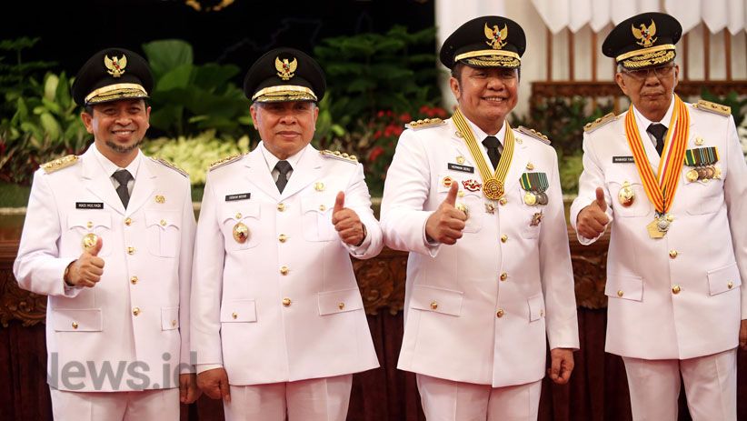 Presiden Jokowi Lantik Gubernur Sumatera Selatan dan Kalimantan Timur - Bagian 2