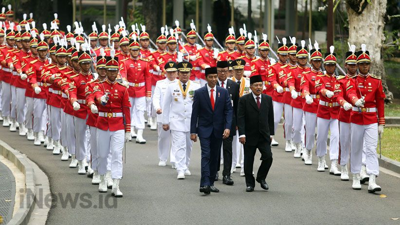 Presiden Jokowi Lantik Gubernur Sumatera Selatan dan Kalimantan Timur - Bagian 1