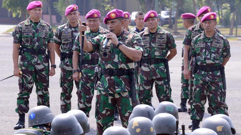 Komandan Pasmar 2 Lepas Kontingen Binsat Pasukan Marinir 2 - Bagian 1