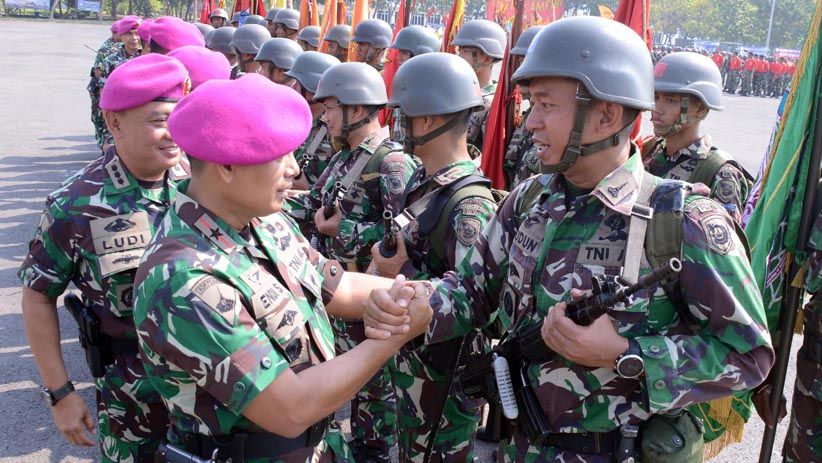 Komandan Pasmar 2 Lepas Kontingen Binsat Pasukan Marinir 2 - Bagian 2