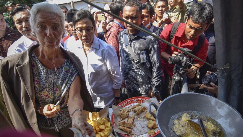 Kunjungi Korban Gempa Lombok, Bos IMF Sumbang Uang Rp2 Miliar - Bagian 3