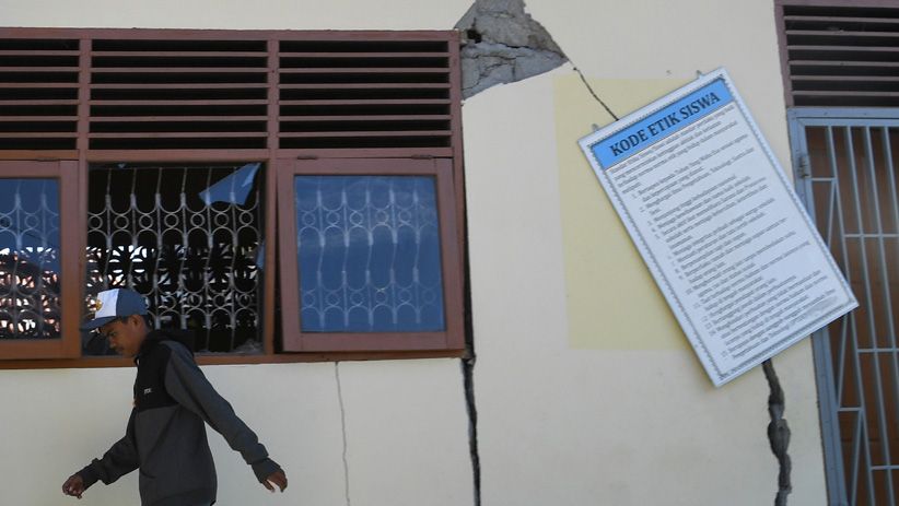 Antusiasme Pelajar saat Hari Pertama Masuk Sekolah Pascagempa Palu - Bagian 5