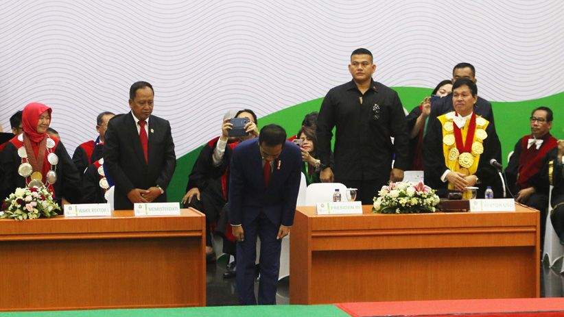 Presiden Jokowi Sampaikan Orasi Ilmiah di Depan Ribuan Mahasiswa USU - Bagian 3