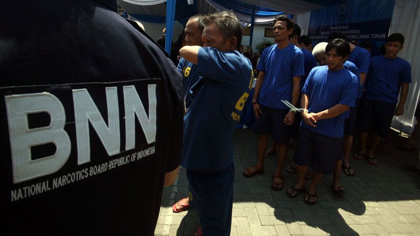 BNNP Jawa Timur Musnahkan 5,8 Kg Sabu - Bagian 4