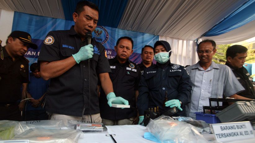 BNNP Jawa Timur Musnahkan 5,8 Kg Sabu - Bagian 3