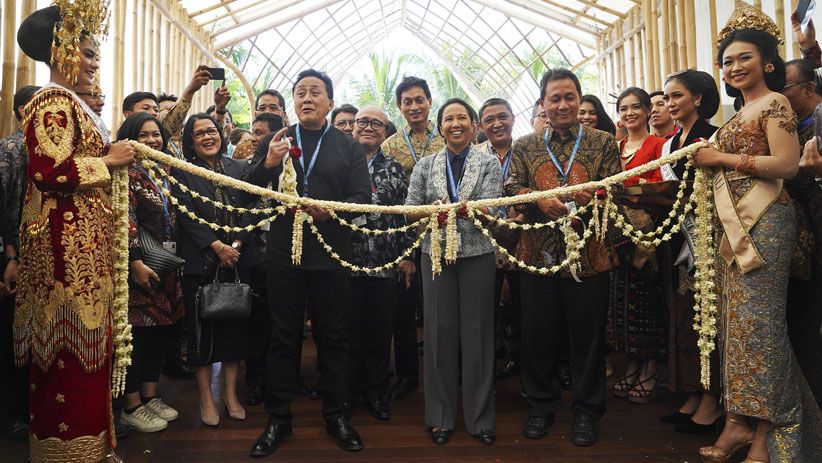 Menteri BUMN Resmikan Paviliun Indonesia yang Berisi Potensi Ekonomi RI - Bagian 1