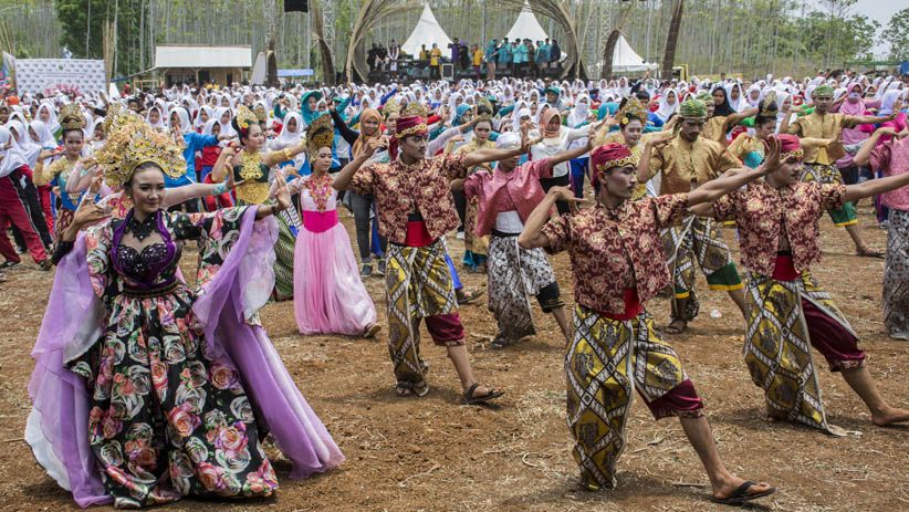 5.113 Orang Pecahkan Rekor Dunia Tari Jipeng - Bagian 1