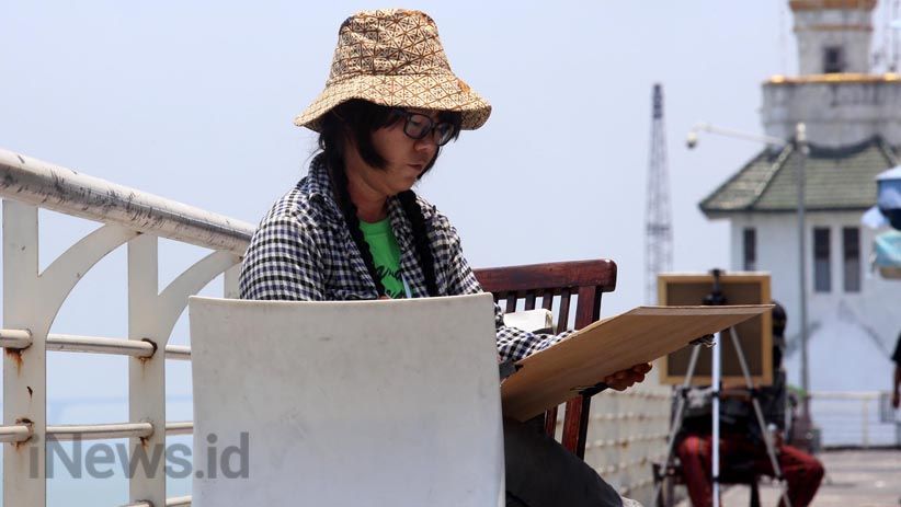 Kenalkan Ikon Surabaya, 80 Seniman Melukis Pelabuhan Tanjung Perak - Bagian 4