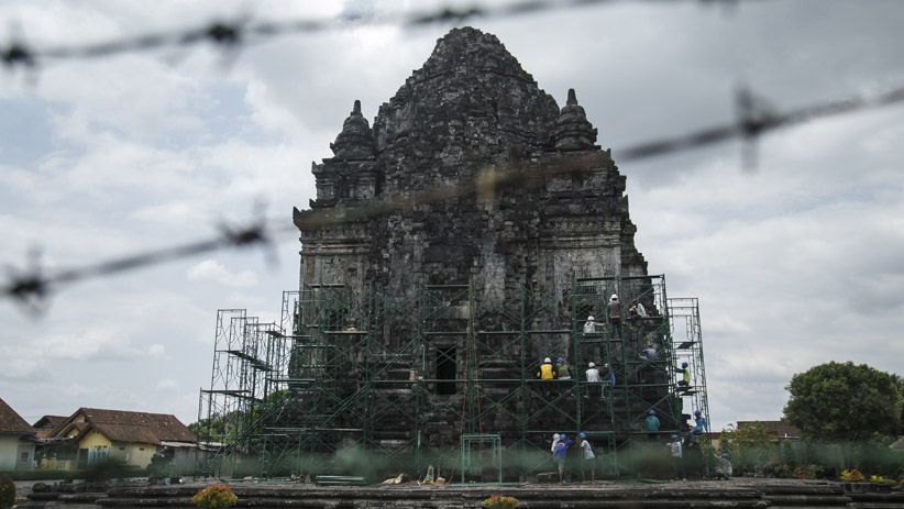 Atap Candi Kalasan Dibongkar BPCB Yogyakarta - Bagian 2