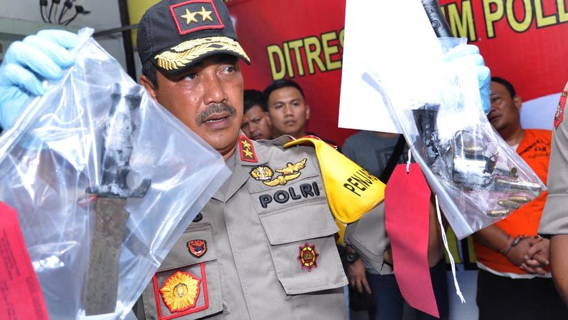 Tampang Pelaku Pembunuhan Sekeluarga di Deli Serdang - Bagian 3