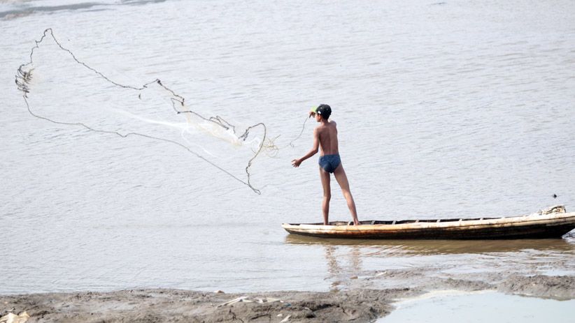 Musim Kemarau Panjang, Air Bendungan Selorejo Surut - Bagian 3