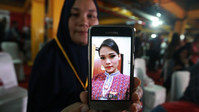Keluarga Korban Lion Air Menunggu Kepastian di RS Polri Kramat Jati - Bagian 4