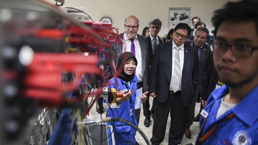 Menteri Ekonomi dan Energi Jerman Kunjungi Kampus Politeknik Manufaktur Astra - Bagian 3