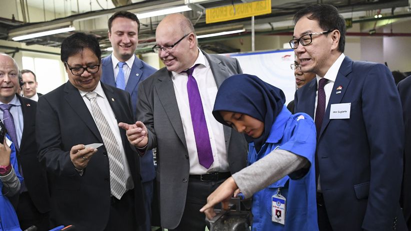 Menteri Ekonomi dan Energi Jerman Kunjungi Kampus Politeknik Manufaktur Astra - Bagian 2