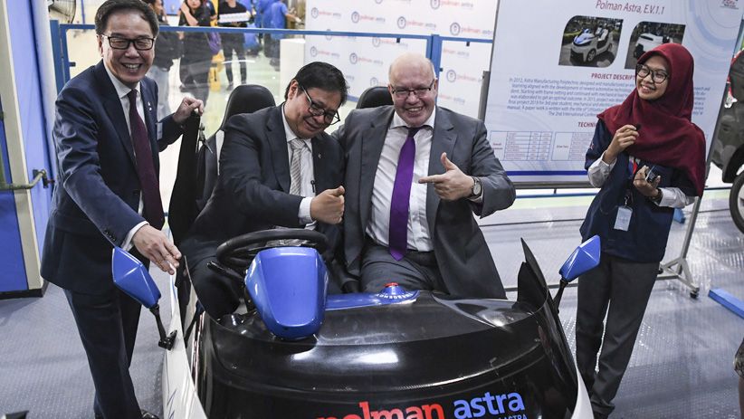 Menteri Ekonomi dan Energi Jerman Kunjungi Kampus Politeknik Manufaktur Astra - Bagian 1