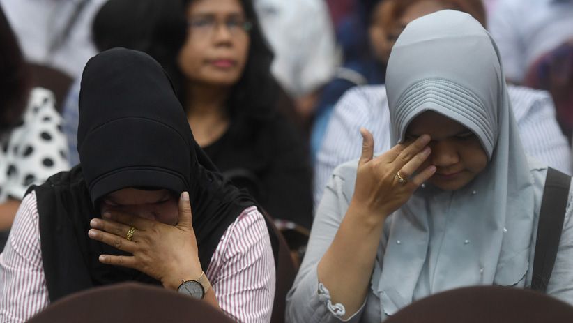 Ratusan Keluarga Korban Lion Air Desak Pencarian Terus Dilakukan - Bagian 5