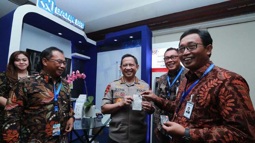 BRI Perkuat Samsat Online untuk Tingkatkan Layanan kepada Masyarakat - Bagian 1