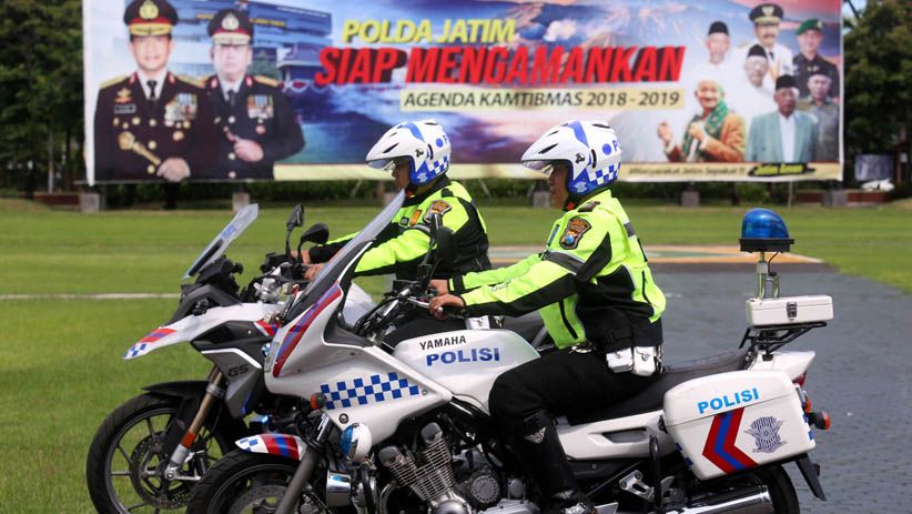 Korlantas Mabes Polri Serahkan 29 Motor untuk Operasional Polda Jatim - Bagian 4