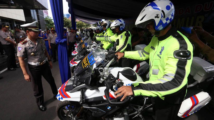 Korlantas Mabes Polri Serahkan 29 Motor untuk Operasional Polda Jatim - Bagian 3