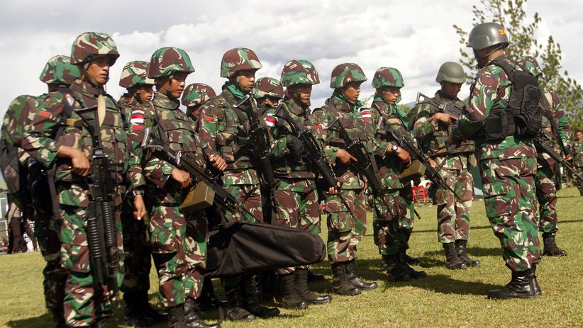 Prajurit TNI Terus Buru Kelompok Kriminal Bersenjata di Papua - Bagian 2