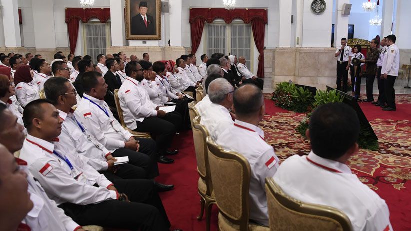 Presiden Jokowi Bertemu Ratusan Satpam di Istana Negara - Bagian 4