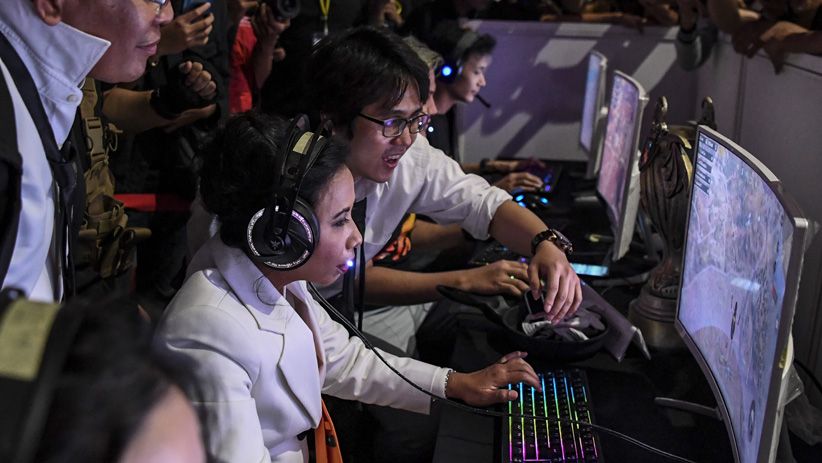 Gaya Menteri Rini Soemarno Jadi Tokoh Karakter Games PUBG - Bagian 3