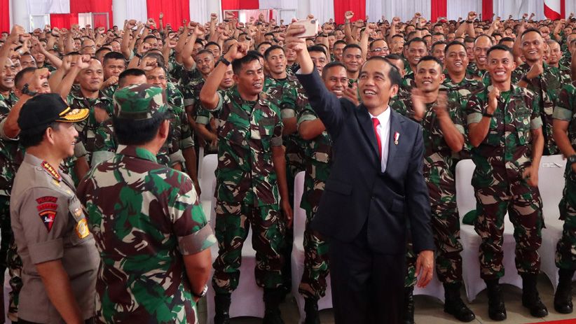 Momen Presiden Jokowi Selfie bersama 3.500 Babinsa - Bagian 1
