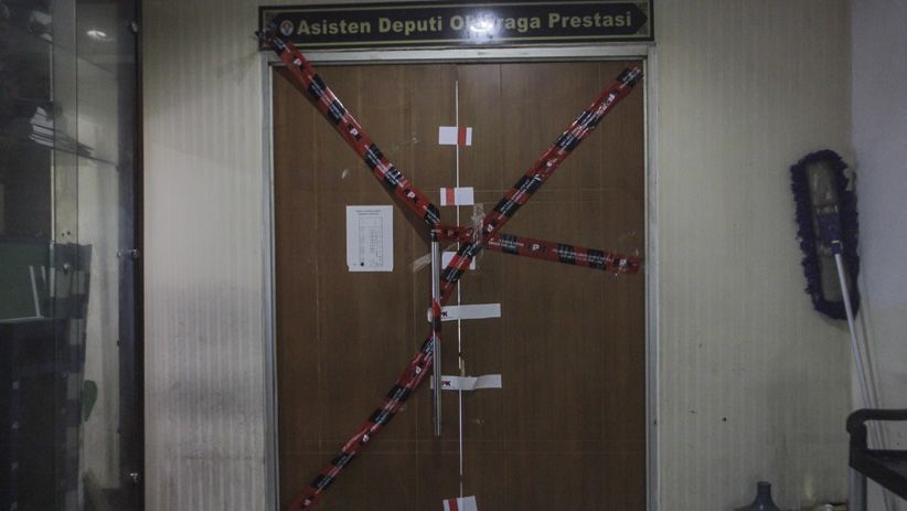 KPK Segel Tiga Ruang Kerja di Kantor Kemenpora - Bagian 2