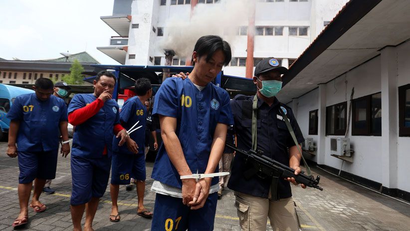 BNN Jawa Timur Musnahkan 3 Kilogram Sabu - Bagian 2