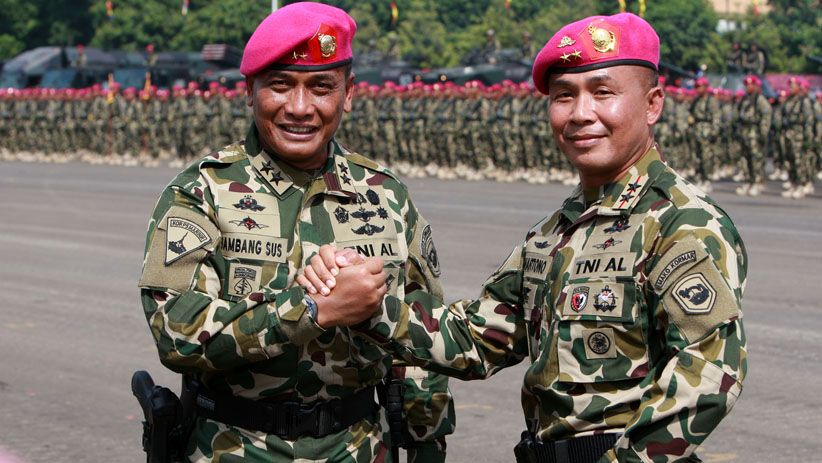 KSAL Pimpin Upacara Sertijab Komandan Korps Marinir - Bagian 2
