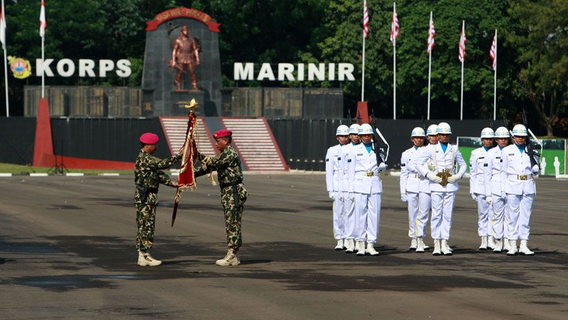 KSAL Pimpin Upacara Sertijab Komandan Korps Marinir - Bagian 4