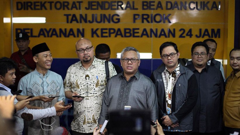 Kabar 7 Kontainer Surat Suara Tercoblos, KPU Pastikan Hoaks - Bagian 1