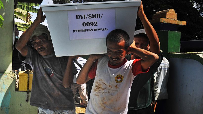 5 Jenazah Tak Dikenal Korban Tsunami Selat Sunda Dimakamkan - Bagian 5