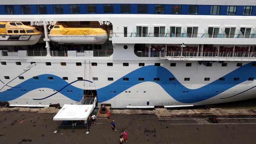 Melihat Kemegahan Kapal Pesiar Mewah Italia saat Bersandar di Surabaya - Bagian 4