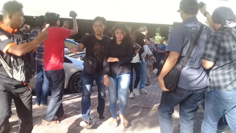 Foto-Foto 2 Artis Terlibat Prostitusi Online Ditangkap Polisi di Surabaya - Bagian 4