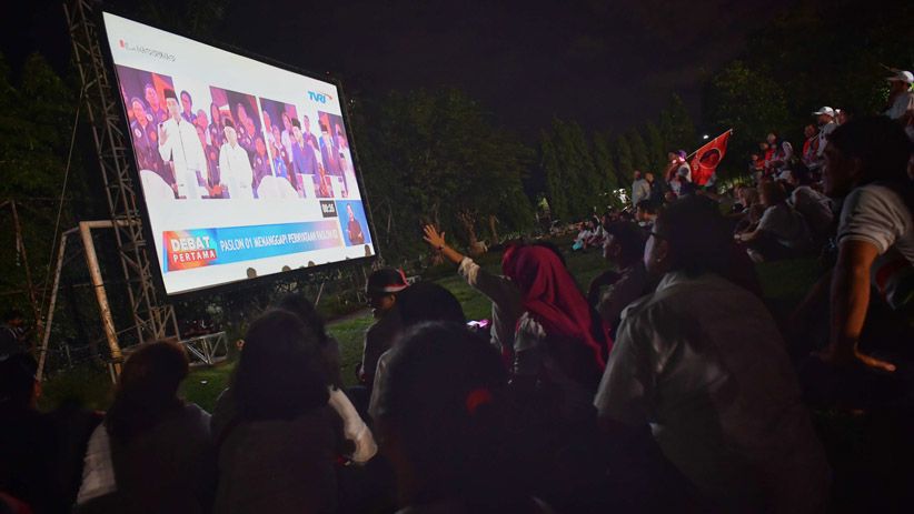 Nonton Bareng Debat Pilpres 2019 di Sejumlah Daerah, Begini Suasananya - Bagian 1
