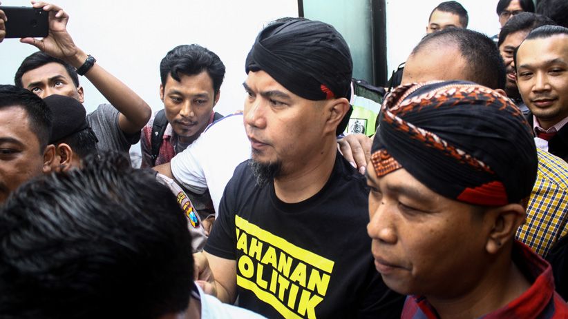 Ahmad Dhani Jalani Sidang Dakwaan Kasus Pencemaran Nama Baik - Bagian 1