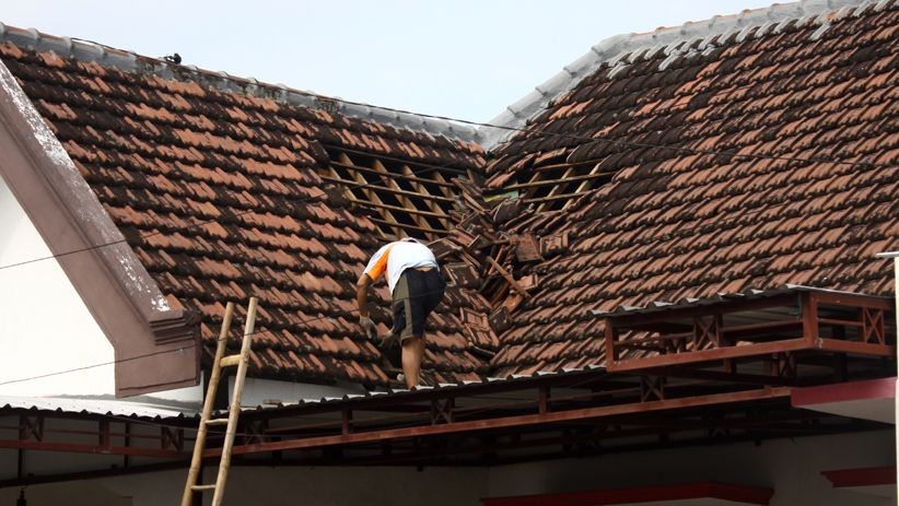 Dampak Puting Beliung di Sidoarjo, Puluhan Rumah Rusak Parah - Bagian 4