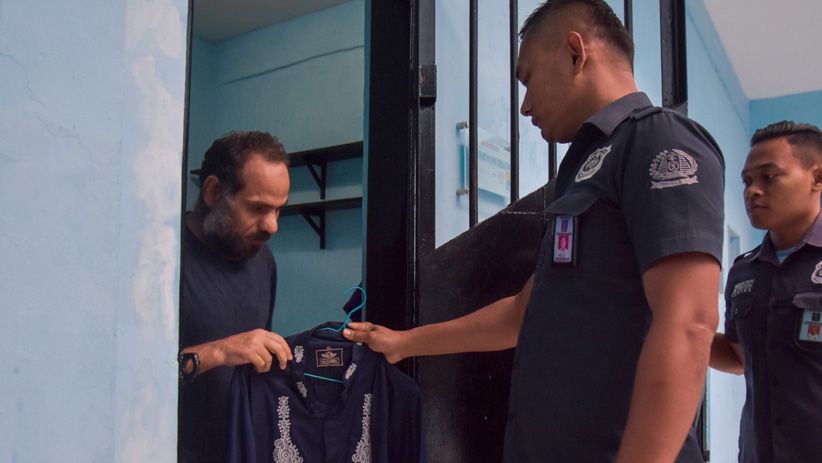 Modal Paspor dan Sehelai Baju, WNA asal Mesir Jadi Pengemis di Pekanbaru - Bagian 2