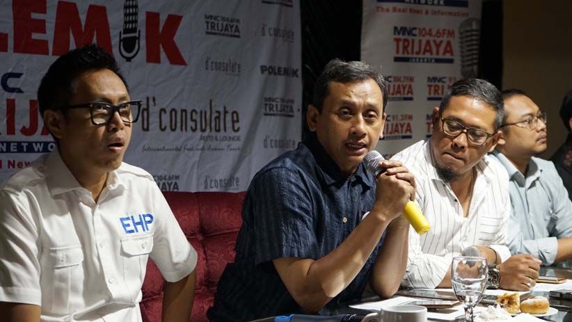 Diskusi Polemik MNC Trijaya FM  
