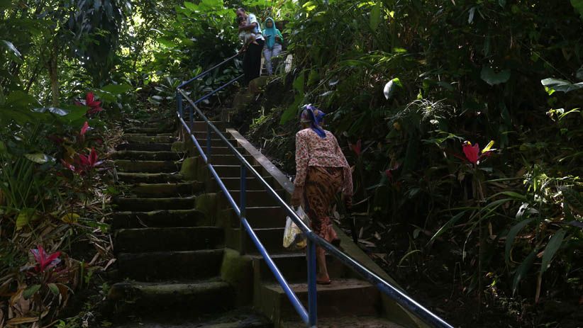 Berwisata ke Banyuwangi Menikmati Indahnya Air Terjun Jagir - Bagian 5